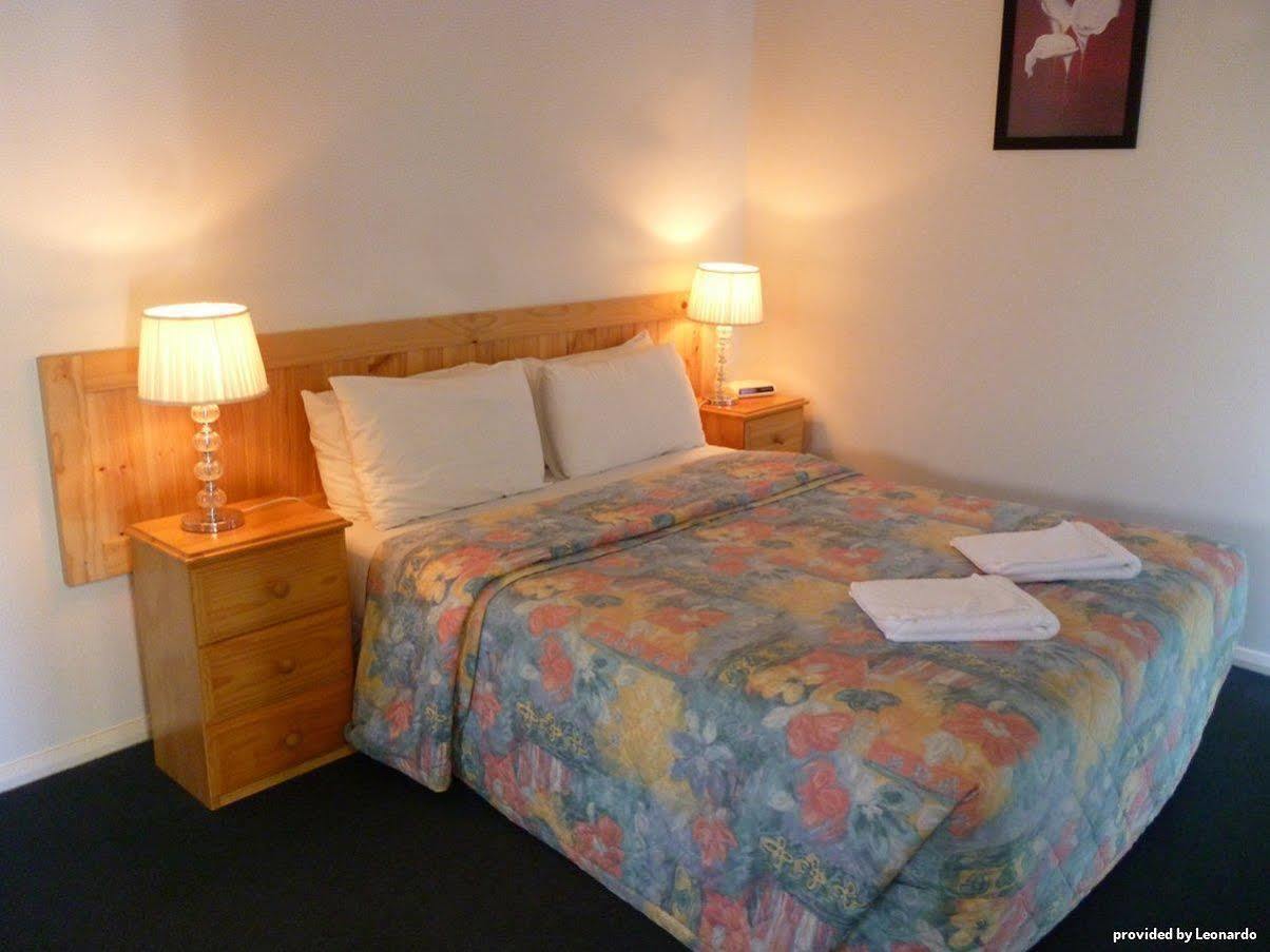 Symonston Sundown Villas מראה חיצוני תמונה